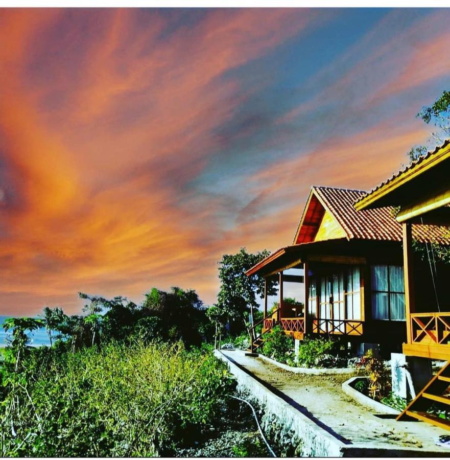 Marind Dive Eco Resort Waha ภายนอก รูปภาพ