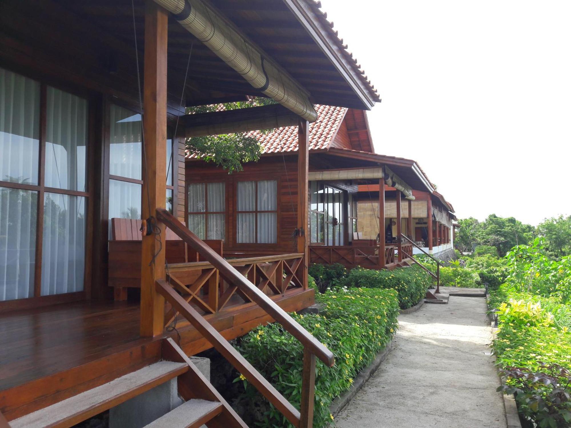 Marind Dive Eco Resort Waha ภายนอก รูปภาพ