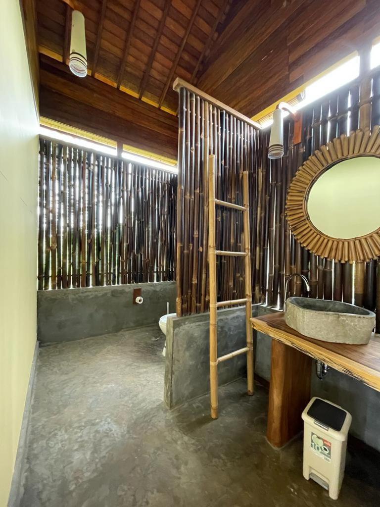 Marind Dive Eco Resort Waha ภายนอก รูปภาพ