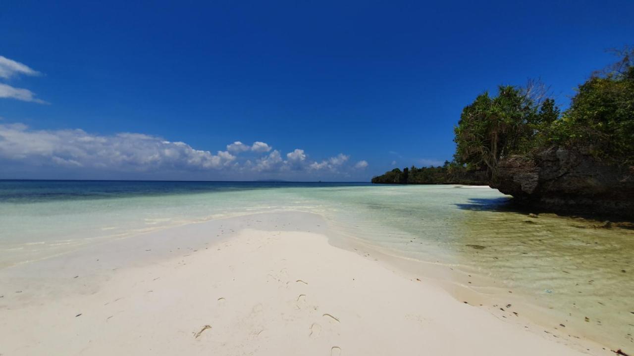 Marind Dive Eco Resort Waha ภายนอก รูปภาพ